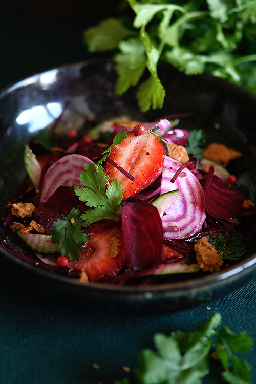 Betteraves et fraises, une salade…