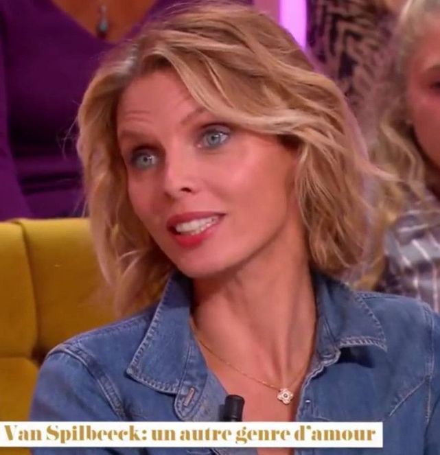 Bientôt des transgenres à l’élèction de Miss France ? Sylvie Tellier répond